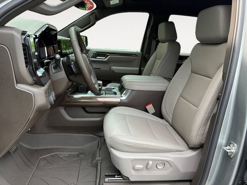 New 2026 Chevrolet Silverado 1500 RST w/ RST All Star Premium Package AWD/4WD image 9