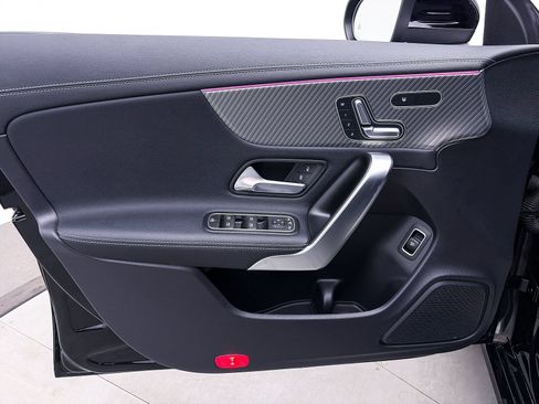 Used 2024 Mercedes-Benz CLA 250 4MATIC image 16
