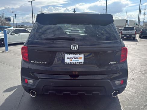 Certified 2023 Honda Passport EX-L image 9