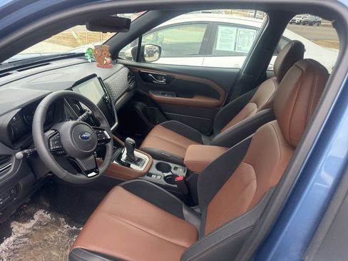 Used 2025 Subaru Forester Touring w/ Popular Package - Touring image 12