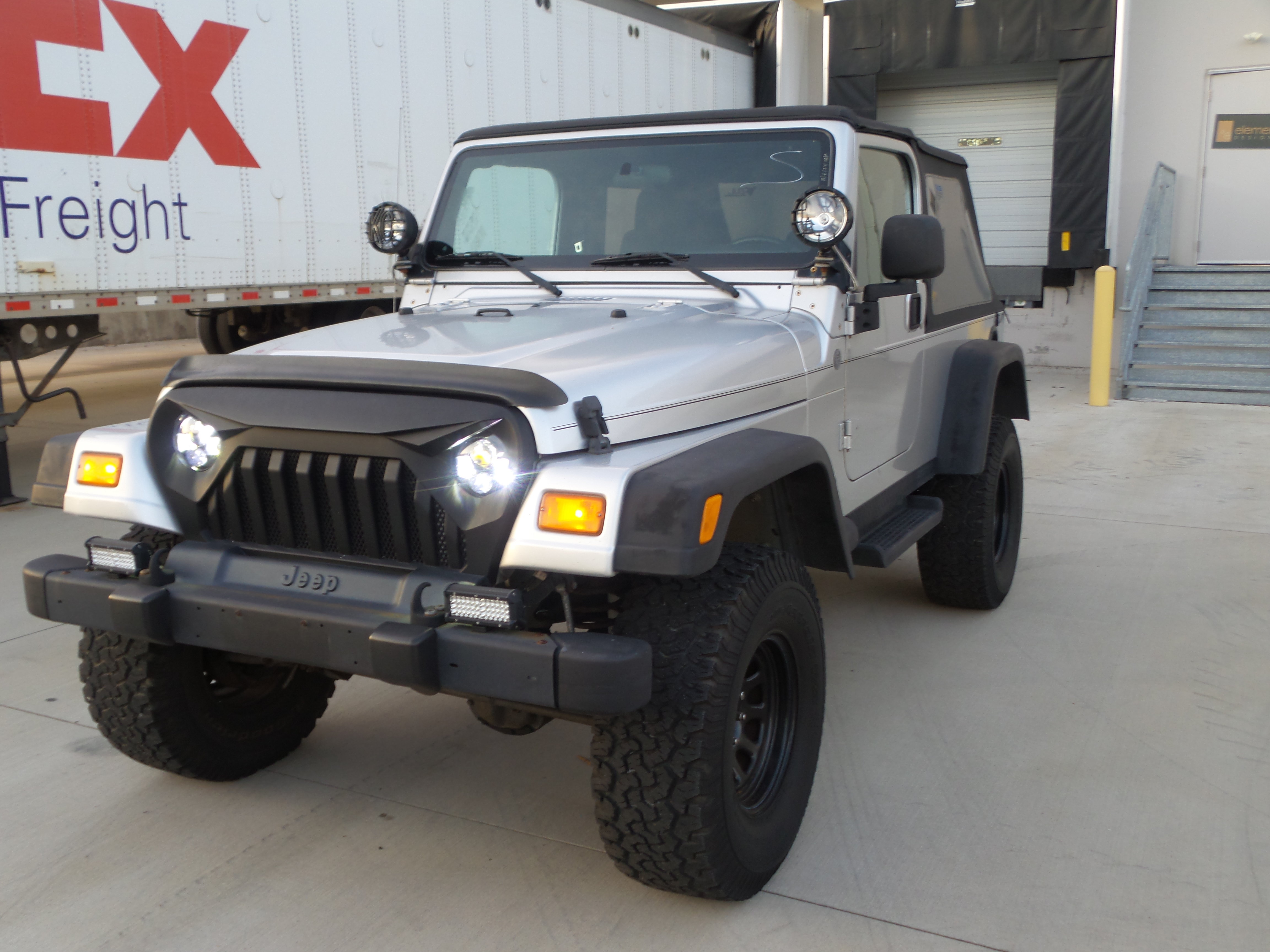 Used 2004 Jeep Wrangler 4WD image 11