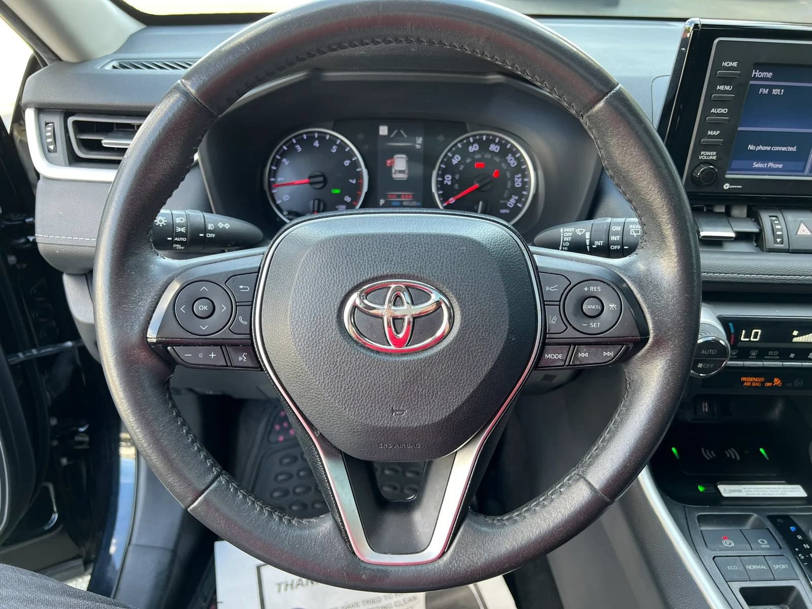 Used 2021 Toyota RAV4 XLE Premium FWD image 14