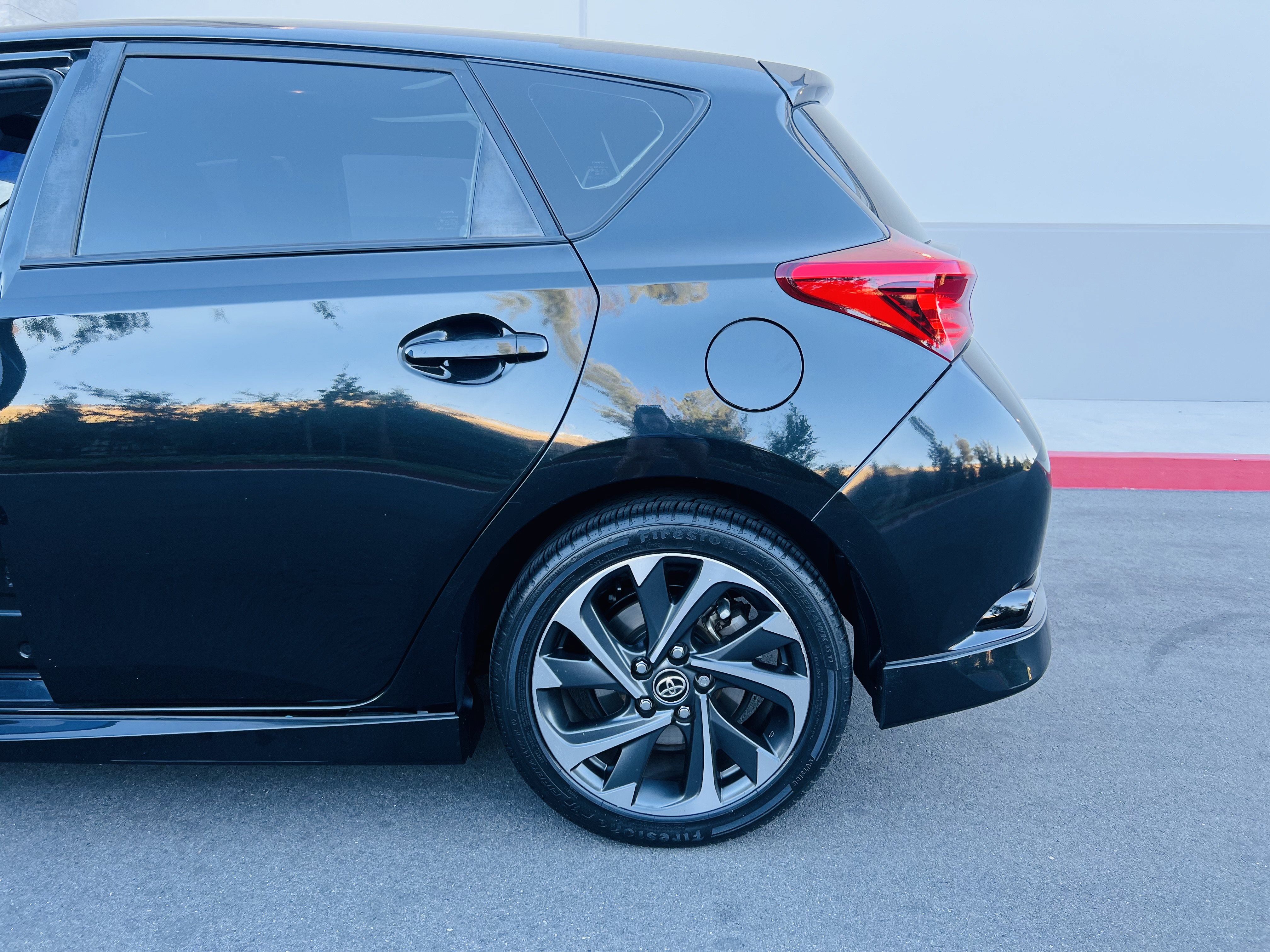 Used 2017 Toyota Corolla iM w/ Carpet Mat Package FWD image 27