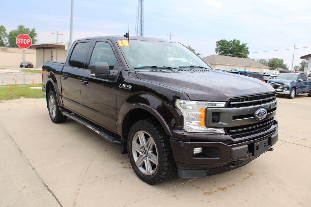 Used 2018 Ford F150 XLT w/ Equipment Group 302A Luxury AWD/4WD image 2