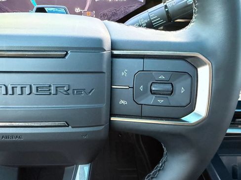 Used 2025 GMC Hummer EV 2X AWD/4WD image 33