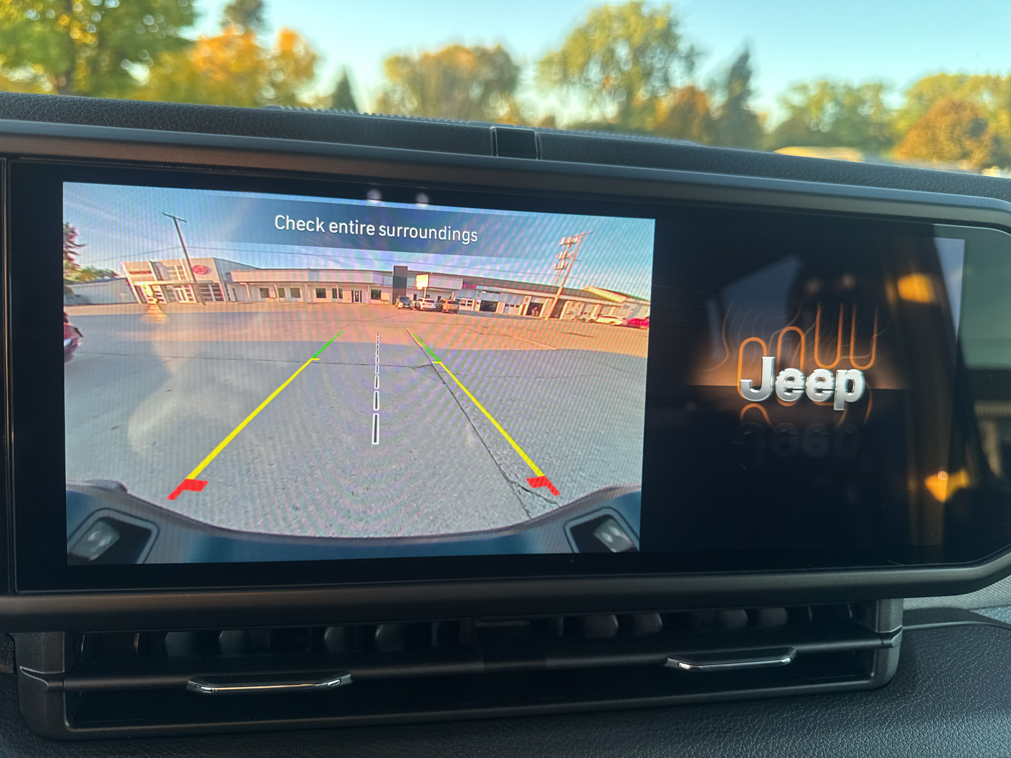 Used 2024 Jeep Gladiator Sport AWD/4WD image 14