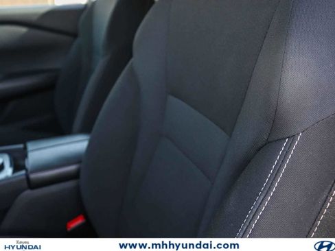 Used 2024 Nissan Rogue S AWD/4WD image 22