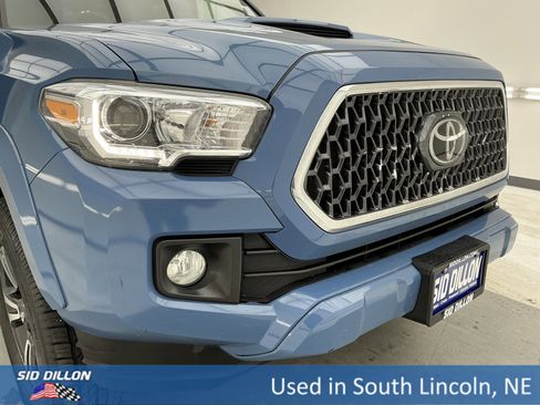 Used 2019 Toyota Tacoma TRD Sport image 26
