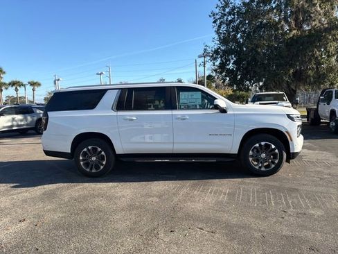 New 2026 Chevrolet Suburban LS image 16