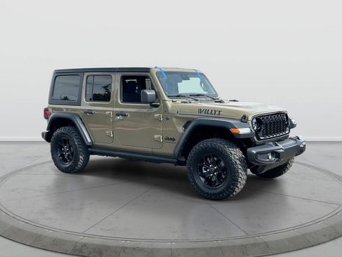 Used 2025 Jeep Wrangler Unlimited Sport AWD/4WD image 2