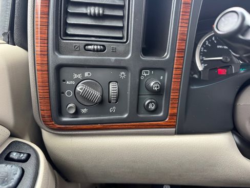 Used 2003 Cadillac Escalade AWD image 31