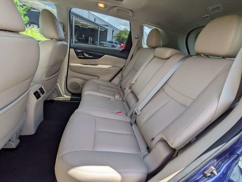 Used 2019 Nissan Rogue SL w/ Premium Package FWD image 15