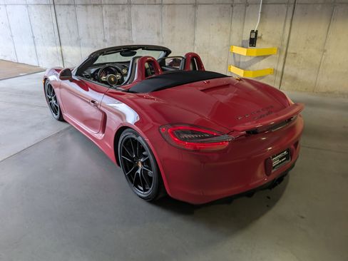Used 2015 Porsche Boxster GTS image 3