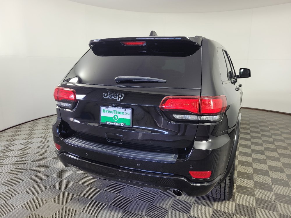Used 2020 Jeep Grand Cherokee Altitude RWD image 7