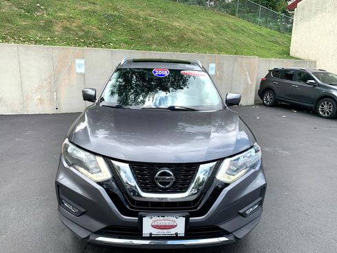 Used 2018 Nissan Rogue SV w/ Sun & Sound Touring Package image 7