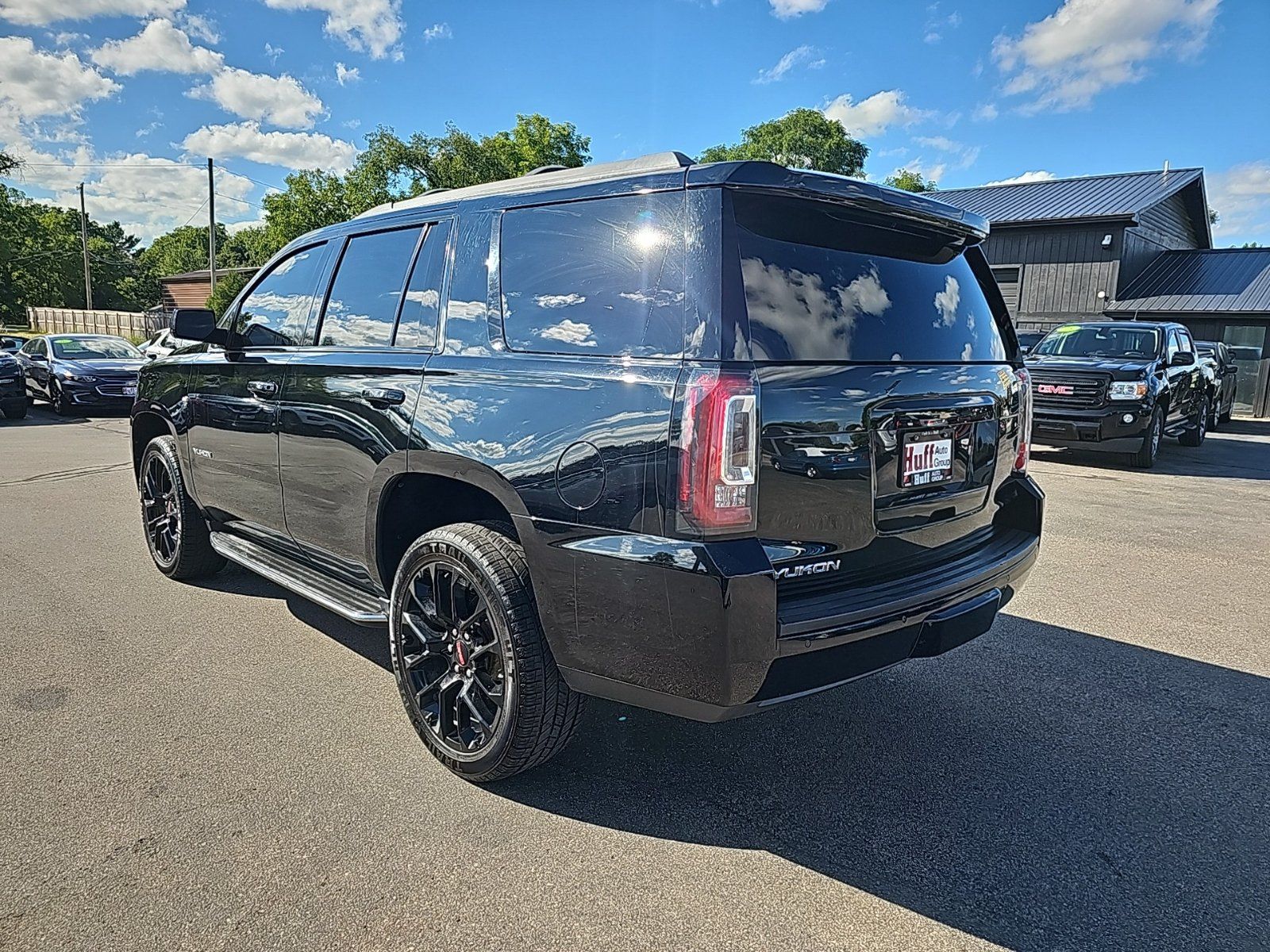 Used 2019 GMC Yukon SLT AWD/4WD image 5