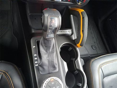 Used 2022 Ford Bronco Badlands image 15