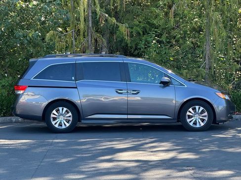 Used 2017 Honda Odyssey EX-L image 4