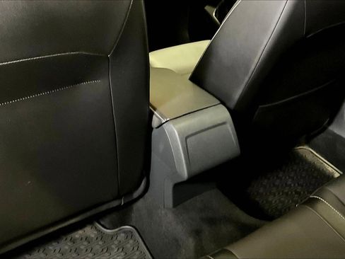 Used 2023 Volkswagen Jetta SE image 10