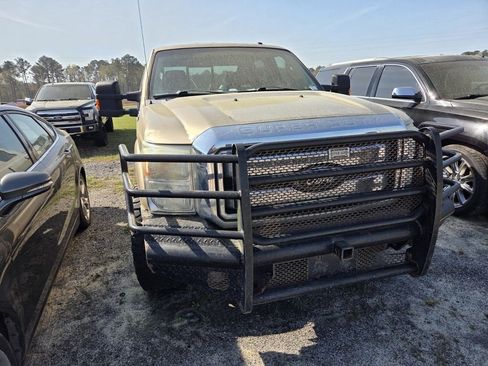 Used 2011 Ford F250 Lariat AWD/4WD image 4