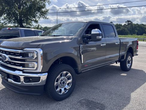 New 2026 Ford F250 King Ranch w/ Chrome Package AWD/4WD image 6
