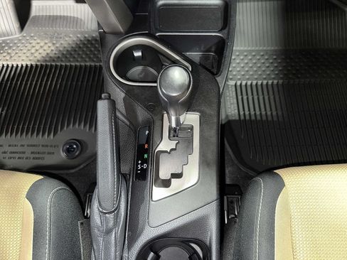Used 2016 Toyota RAV4 XLE AWD/4WD image 30