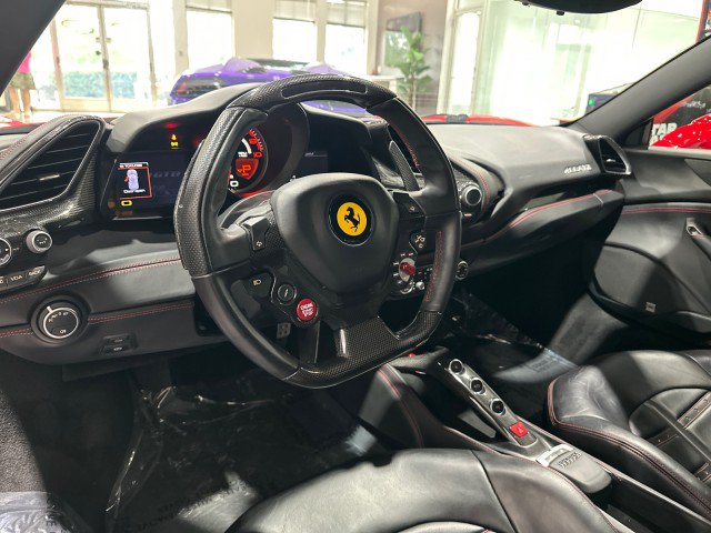 Used 2016 Ferrari 488 GTB RWD image 3