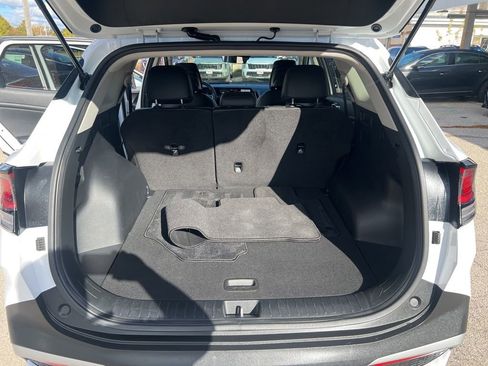 Certified 2025 Kia Sportage EX image 11