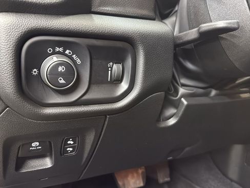 Used 2025 RAM 1500 Lone Star image 18