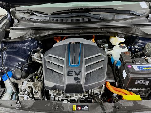 Used 2022 Kia Niro EX image 32