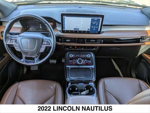 Used 2022 Lincoln Nautilus Reserve image 23