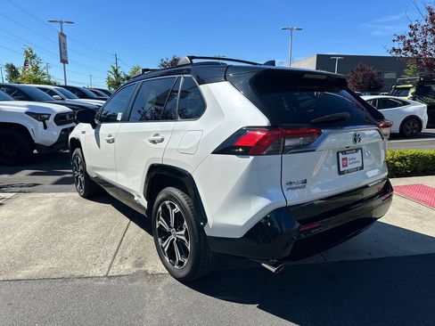 Certified 2022 Toyota RAV4 XSE AWD/4WD image 3