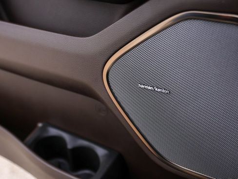 Used 2025 RAM 1500 Limited image 27