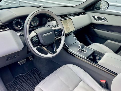 Certified 2026 Land Rover Range Rover Velar Dynamic SE AWD/4WD image 13