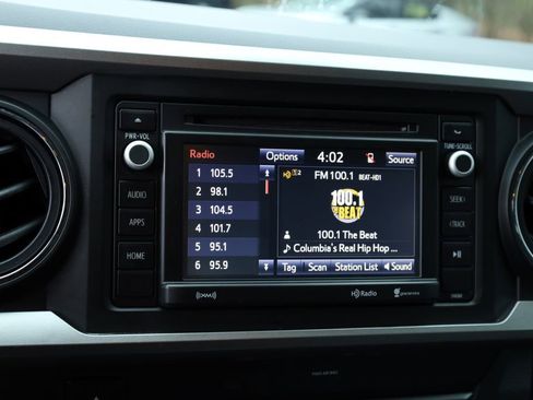 Used 2019 Toyota Tacoma SR5 image 8