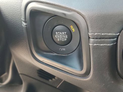 Certified 2025 Jeep Wrangler Unlimited Rubicon image 19