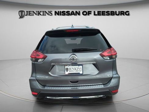 Certified 2019 Nissan Rogue SV w/ Premium Package image 10