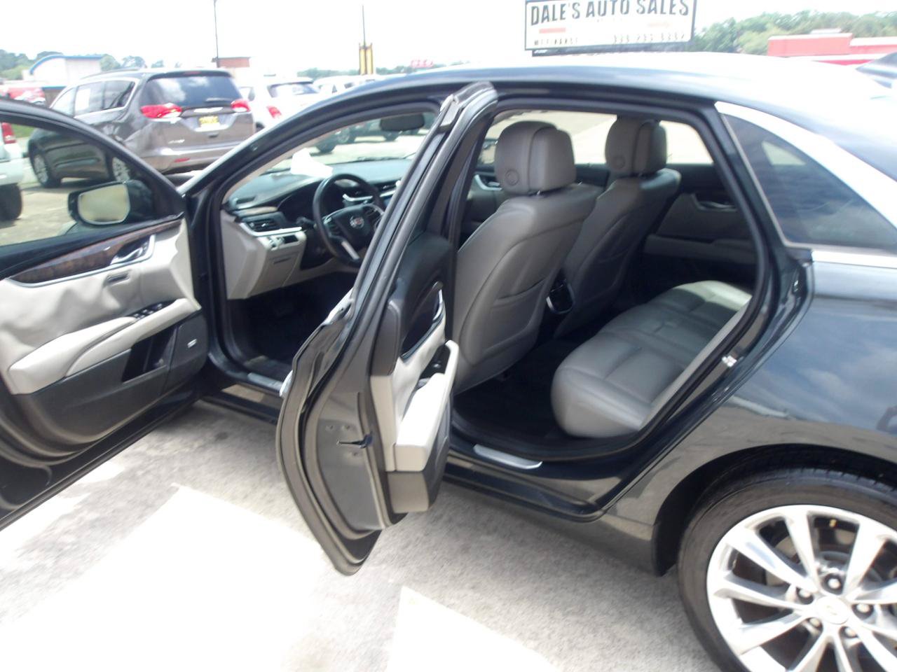 Used 2013 Cadillac XTS Luxury w/ Driver Awareness Package FWD image 15