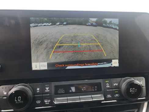 Used 2025 Toyota Grand Highlander AWD image 17