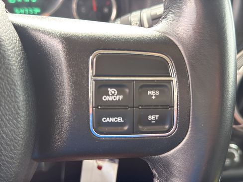 Used 2018 Jeep Wrangler Unlimited Sahara w/ Dual Top Group AWD/4WD image 14