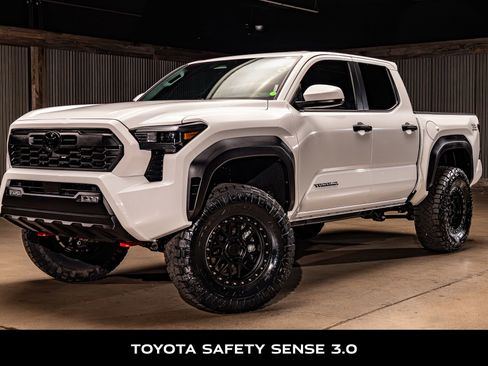 Used 2026 Toyota Tacoma 4x4 Double Cab image 5