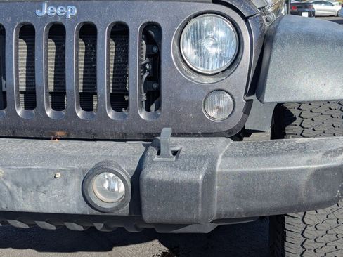 Used 2018 Jeep Wrangler Unlimited Sport w/ Connectivity Group image 9