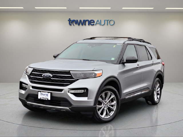 Used 2024 Ford Explorer XLT w/ Equipment Group 202A AWD/4WD image 10