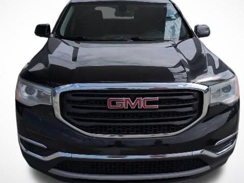 Used 2017 GMC Acadia SLE FWD image 2