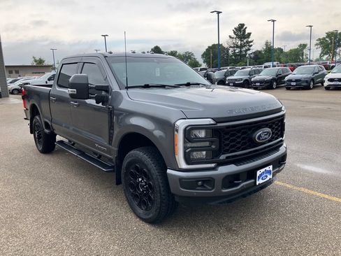 Used 2023 Ford F250 Lariat w/ Lariat Ultimate Package AWD/4WD image 4
