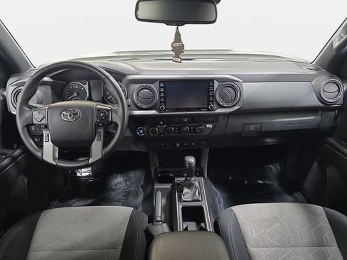 Certified 2023 Toyota Tacoma TRD Sport AWD/4WD image 9
