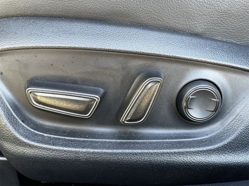 Used 2023 Toyota Camry SE image 23