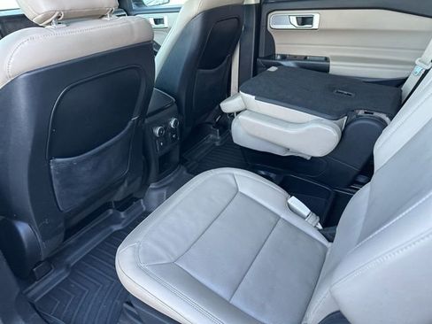 Used 2020 Ford Explorer Limited w/ Class III Trailer Tow Package image 50