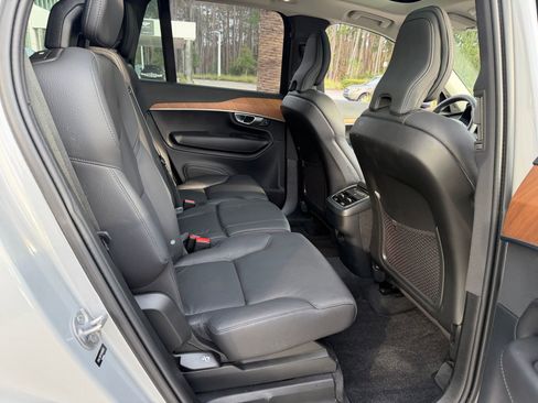 Used 2024 Volvo XC90 B5 Plus w/ Protection Package image 29