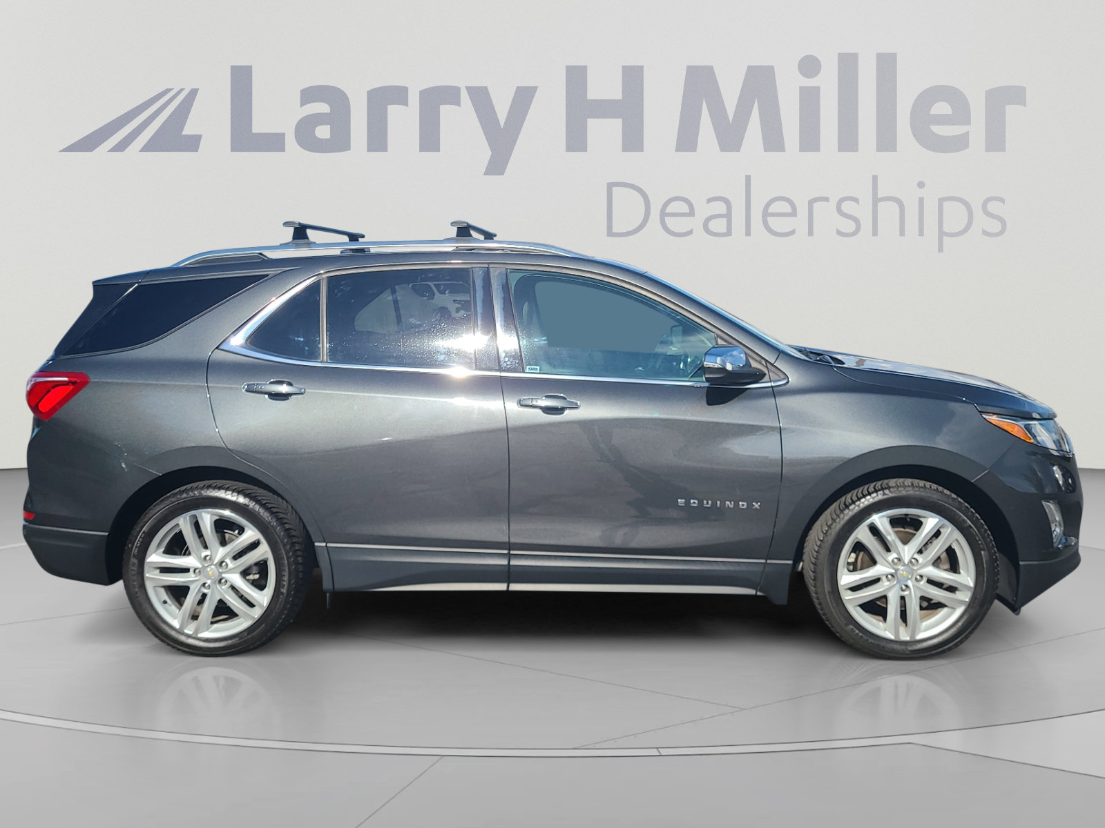 Used 2018 Chevrolet Equinox Premier FWD image 6